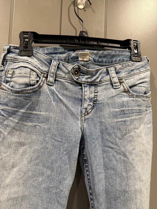 Silver Jeans Co. Tuesday Womens Size W29 Blue Low Rise Denim Jeans Capri 28x33 - Picture 2 of 5